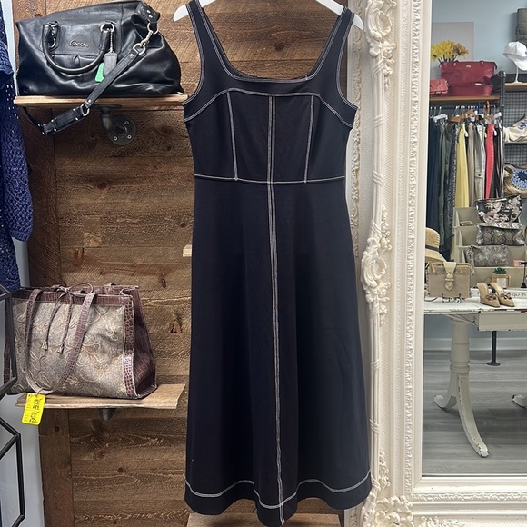 SOLD!!!LOFT Black Fit & Flare Midi Dress with Contrast Stitching – Size 8 - Picture 4 of 12